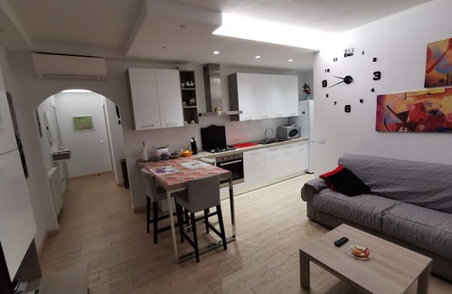 Madonna di Tirano Apartamento | APARTAMENTO DE DOS HABITACIONES con plaza de aparcamiento