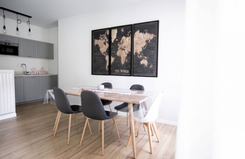 Borgo San Leonardo Apartamento | TWO-ROOM DOVEGREY APARTMENT IN DONIZETTI ROYAL