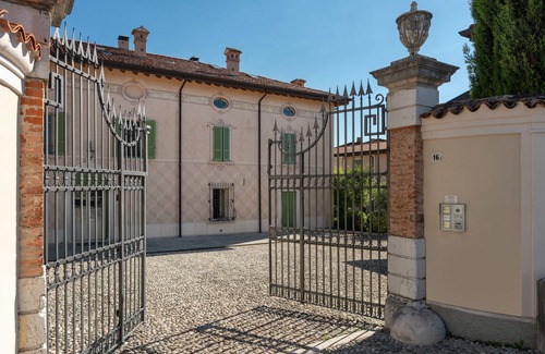 Polpenazze del Garda Apartamento | Apartamento de dos habitaciones con capacidad para 4 wi-fi, garaje, piscina (CIR 017145-CNI-00026)