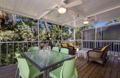 Holmes Beach Casa | Two Sisters