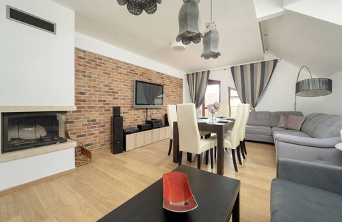 Krzyki Apartamento | Two-storey Apartment Wrocław by Renters