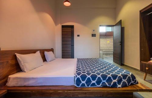 Karjat Villa | Two Villa by StayVista with Infinity Pool, Farm & Mountain Views, Modern Interiors