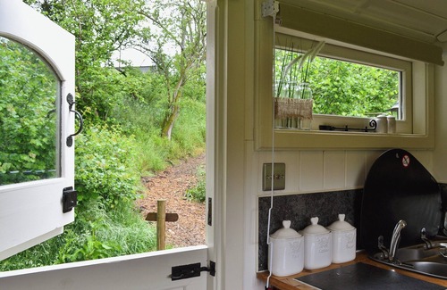 Llandrindod Wells Cabaña | Ty Bach Shepherds Hut