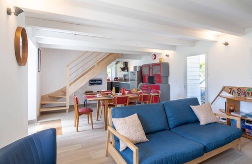 Ploneour-Lanvern Casa | Ty Bihan by Interhome