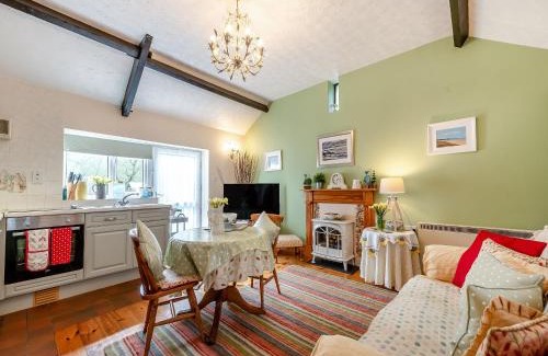 Gowerton Casa | Ty Cae Mawr - Oad