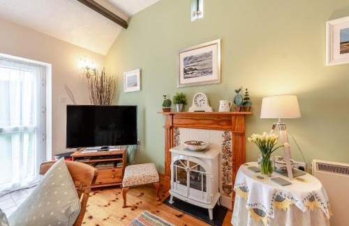 Gowerton Casa | Ty Cae Mawr - Oad
