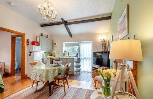 Gowerton Casa | Ty Cae Mawr - Oad