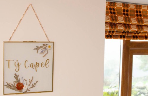 Cwmtirmynach Casa | Ty Capel in the beautiful Corwen