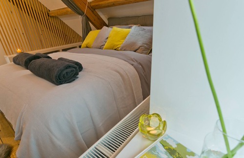 Llanfaethlu Apartamento | Ty Deryn Y Mor - a sea view that sleeps 6 guests in 2 bedrooms