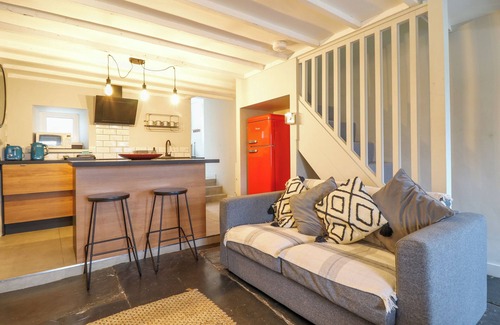 Ffestiniog Cabaña | TY DYFFRYN, pet friendly, with open fire in Llan Ffestiniog