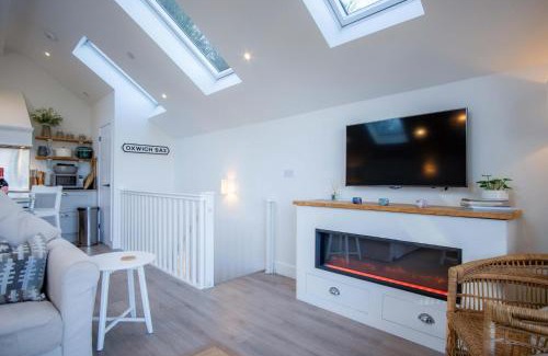 Oxwich Casa | Ty Florence - 3 Bedroom Cottage - Bayview Oxwich