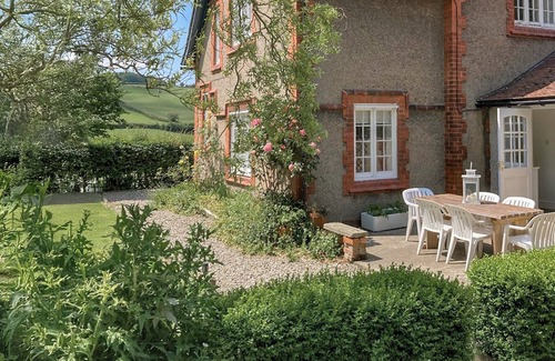 Nannerch Cabaña | Tyn Y Coed is the perfect countryside getaway for the whole family.