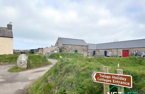 St Brides Casa | Ty Helygen - A Beautiful Rural Cottage in St Davids