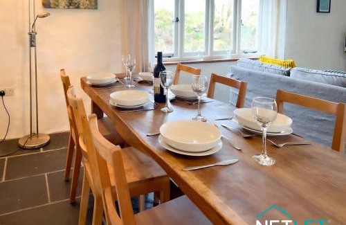 St Brides Casa | Ty Helygen - A Beautiful Rural Cottage in St Davids