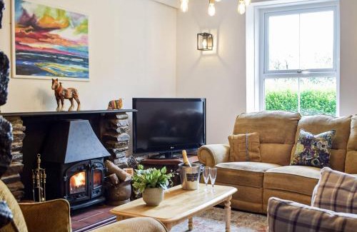 Llanelli Casa | Ty Lewis Cottage