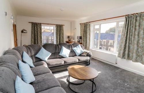 Aberystwyth Casa | Ty Melyn