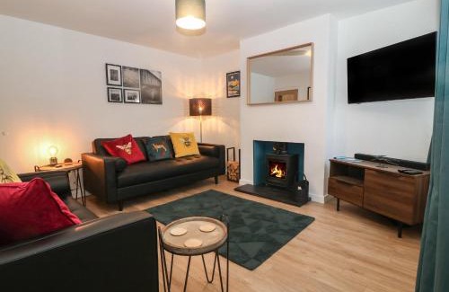 Dwyran Casa | Ty Nain