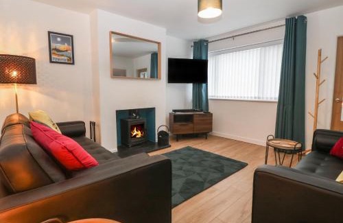 Dwyran Casa | Ty Nain