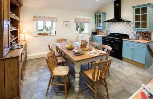 Eglwysbach Casa | Ty Newydd