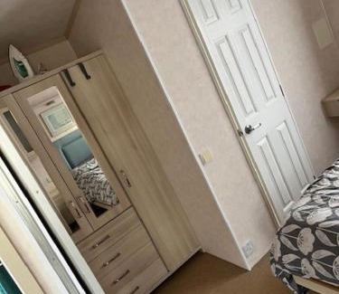 Llanbedrgoch Otro | ty newydd leisure park
