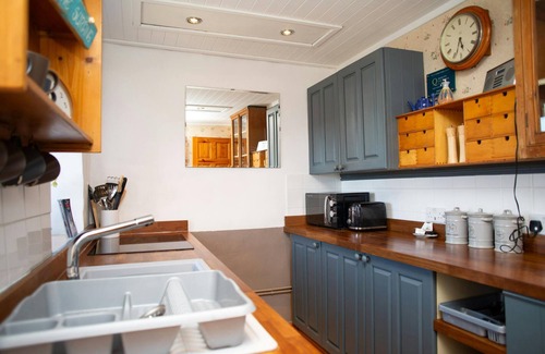 Goodwick Cabaña | Ty Pegi, St Nicholas