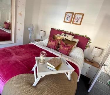 Cwmcarn Casa | Ty Pentref - Cwmcarn Village House