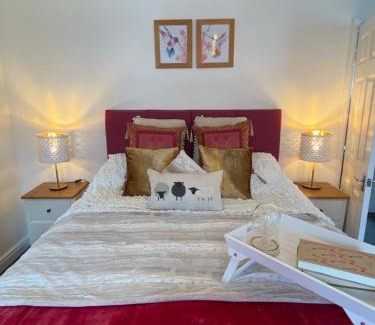 Cwmcarn Casa | Ty Pentref - Cwmcarn Village House