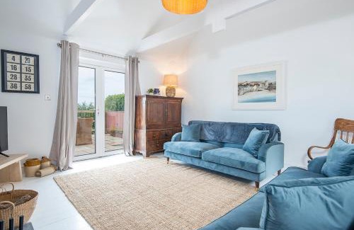 Dinas Cross Casa | Ty Perci Penrhiw