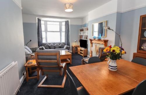 Newport Apartamento | Ty Post
