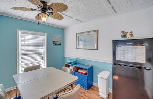 Tybee Island Cabaña | Tybee Lighthouse Cottage (A): Walk to the Beach!