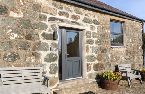 Llanystumdwy Cabaña | TYDDYN SIANEL - DERW, romantic, country holiday cottage in Criccieth
