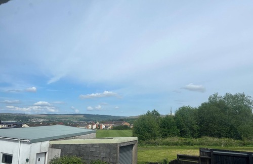 Merthyr Tydfil Casa | Tydfil Retreat - 3 Bedroom Cozy House