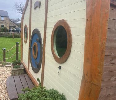 Praze-An-Beeble Otro | Tyluna Cornish Glamping Cabin