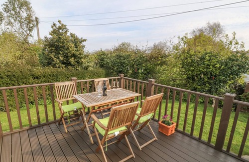 Brynsiencyn Casa | Tyn Y Giat, BRYNSIENCYN