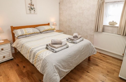 Brynsiencyn Casa | Tyn Y Giat, BRYNSIENCYN