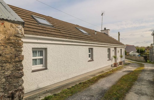 Brynsiencyn Casa | Tyn Y Giat, BRYNSIENCYN