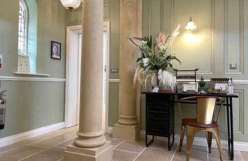 Bath Casa | Tyndall Villa Boutique B&B