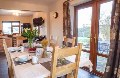 Llanbadarn Fynydd Cabaña | Tynddol Bungalow, LLANBADARN FYNYDD