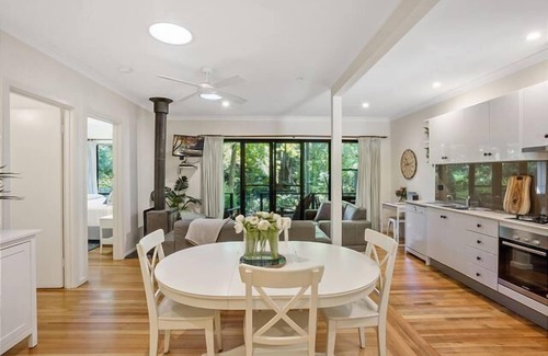 Bright Apartamento | Casa de jardín Tyntynder 1