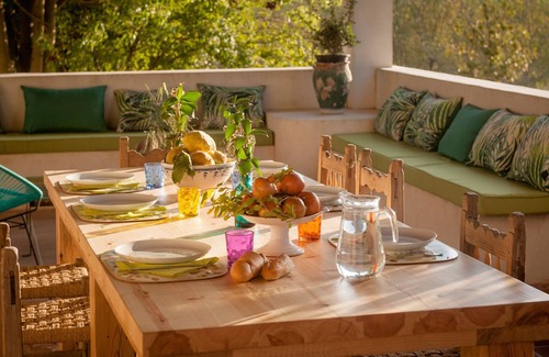 Begíjar Cabaña | Cortijo andaluz con encanto rodeado de olivos con piscina y chimenea