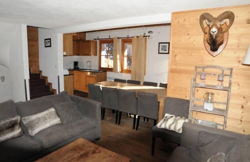 Les Brevieres Chalet De Esquí | chalet de lujo con una hermosa vista y el encanto de la madera y la piedra
