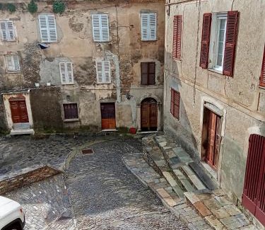 Cervione Apartamento | Typical Corsican apartment