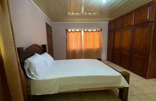 Mogote de Bagaces Casa | Typical Costa Rican Large & Rustic Home