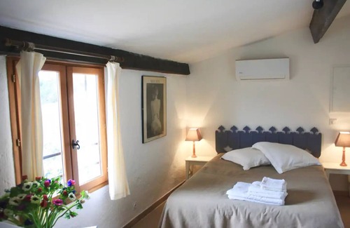 Speracedes Otro | Typical small Mazet in Provence