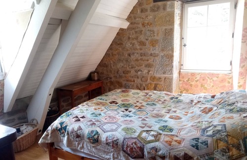 Miers Otro | Typical stone houses with pool surrounded by beautiful countryside
