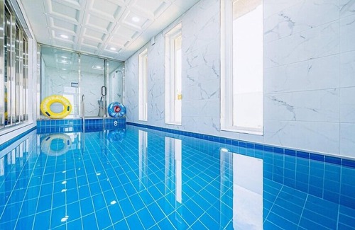 Paeksajang Casa | U Kids Pool Villa