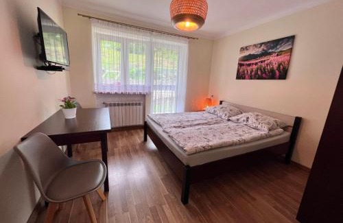 Piwniczna-Zdroj Casa | ,u Uli' kwatery i domek