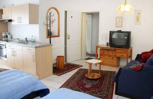 Wernborn Apartamento | "U1 = Gudrun", para 1-3 personas - Casa U, para 1-15 personas, a 25 km de FFM-Nord