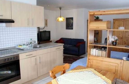 Wernborn Apartamento | "U1 = Gudrun", para 1-3 personas - Casa U, para 1-15 personas, a 25 km de FFM-Nord