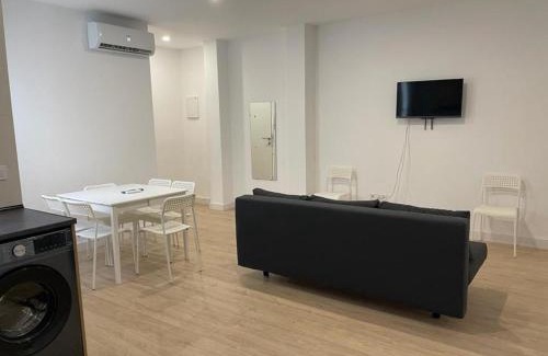 Almendrales Apartamento | U3 Apartamento nuevo, bien comunicado Madrid centro